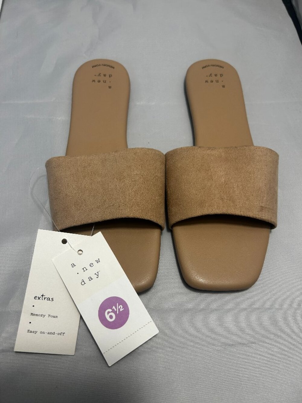 A New Day- Women’s Maren Sandals with Memory Foam Insole  Taupe 6.5 - Picture 2 of 6